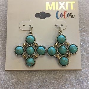 MIXIT Color ~ Turquoise Core Earrings
